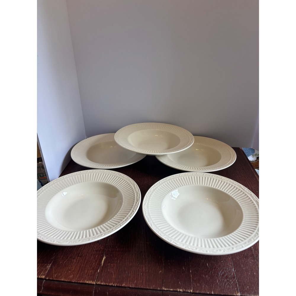 Mikasa Italian Countryside DD900 Rimmed Soup Bowls Set of 5 White Stoneware